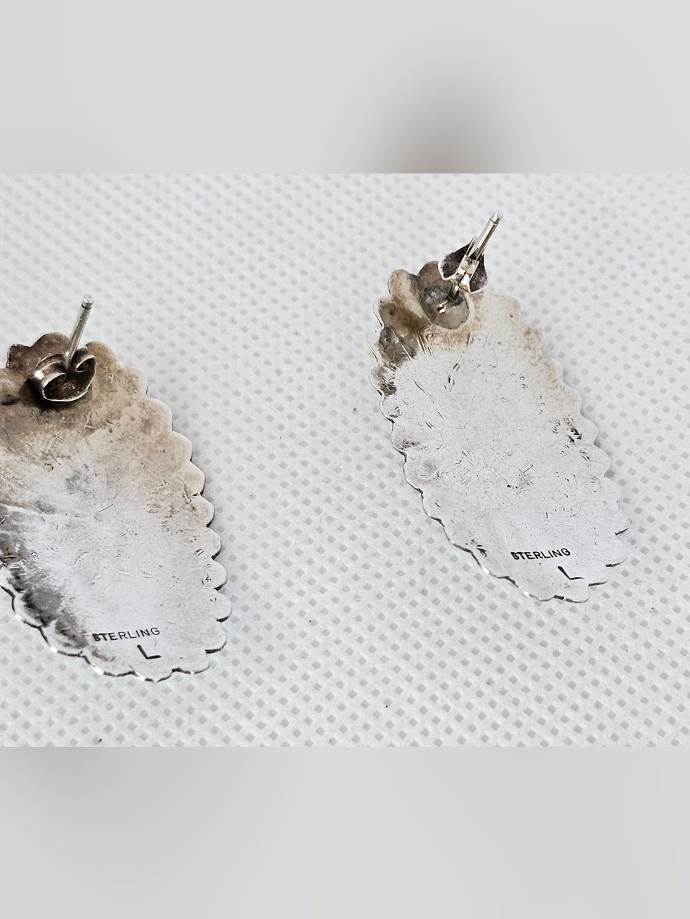 Vintage Navajo Conch Earrings Sterling Silver! - Picture 3 of 3